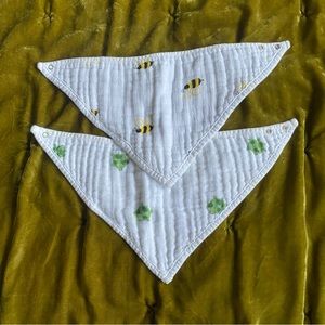 Aden + Anais Bumblebee & Turtle Scarf Bibs